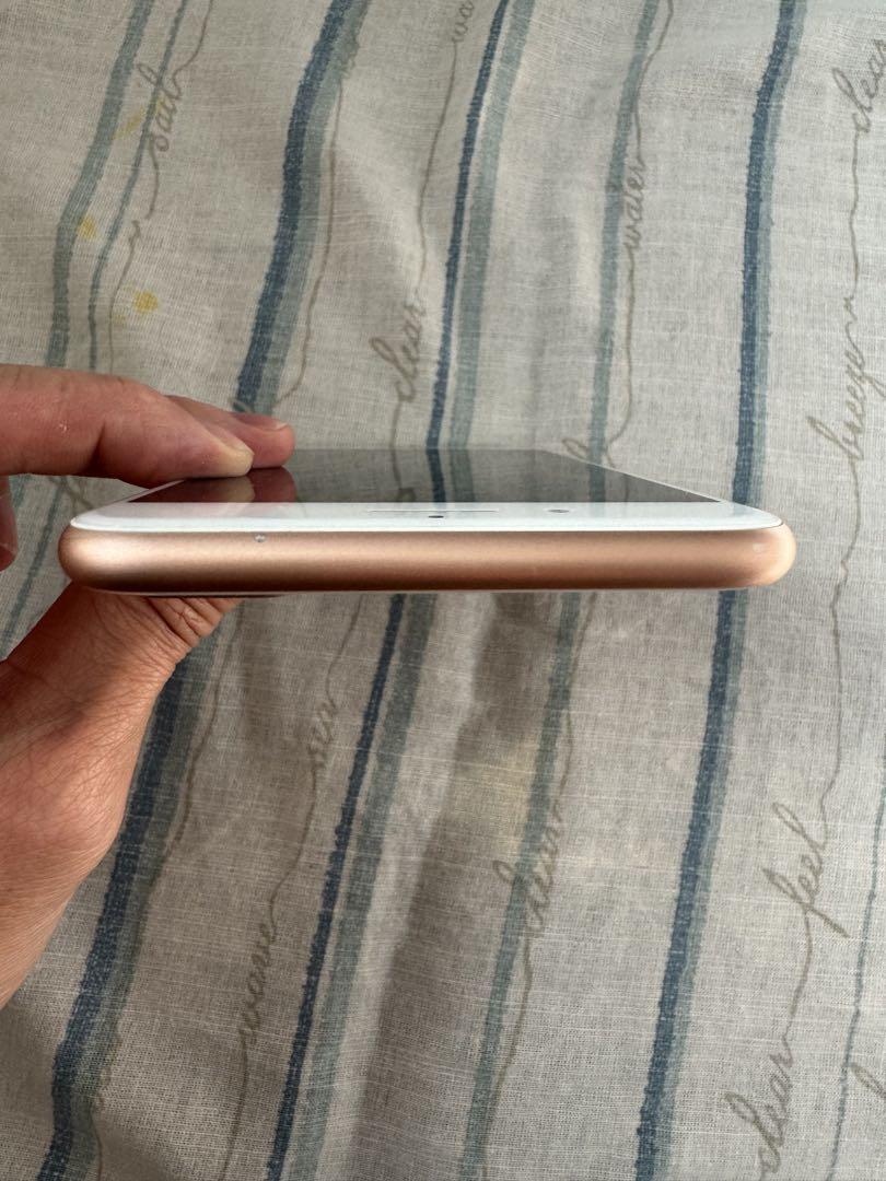 iPhone8 plus 64GB ゴールド