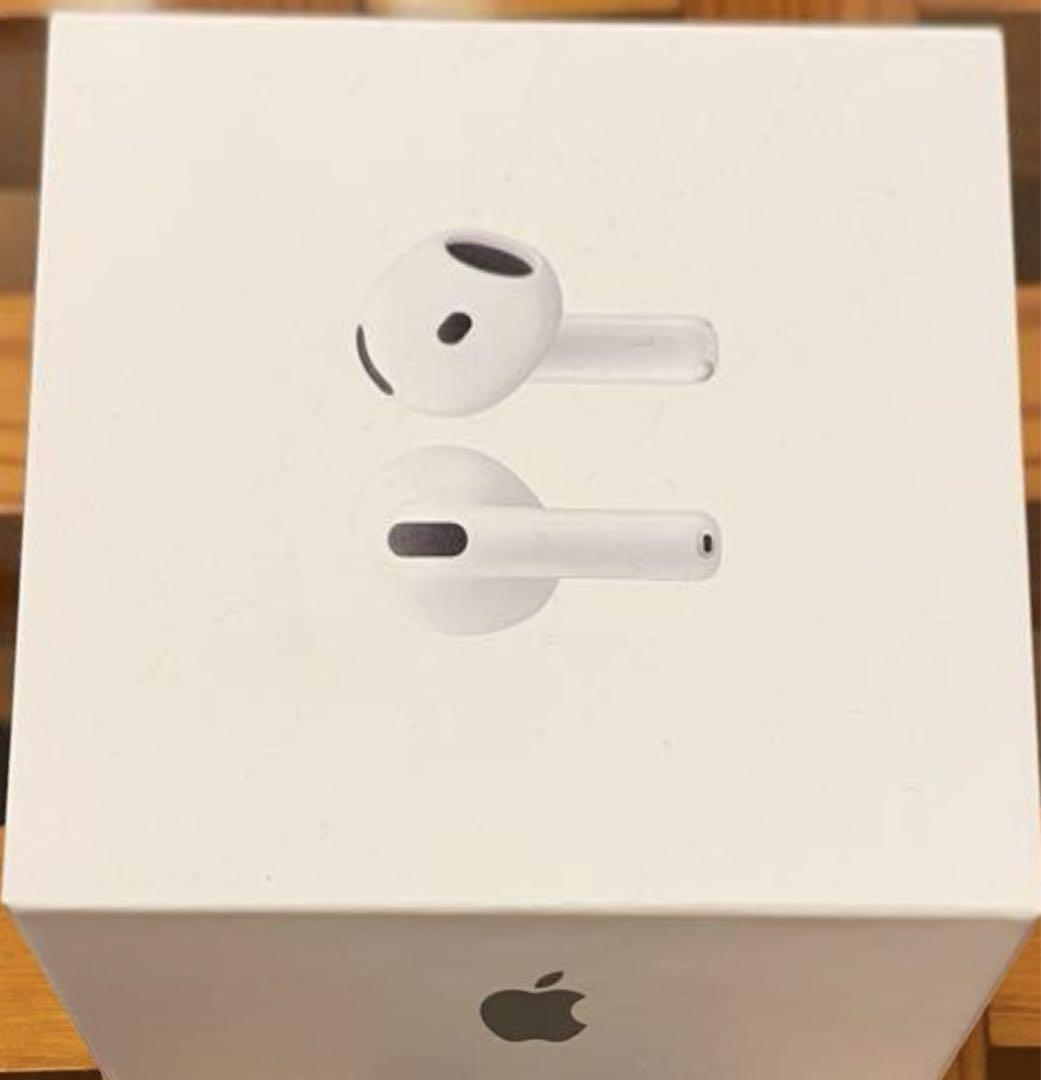 【新品】　Apple AirPods 4 ノイズキャンセリング搭載