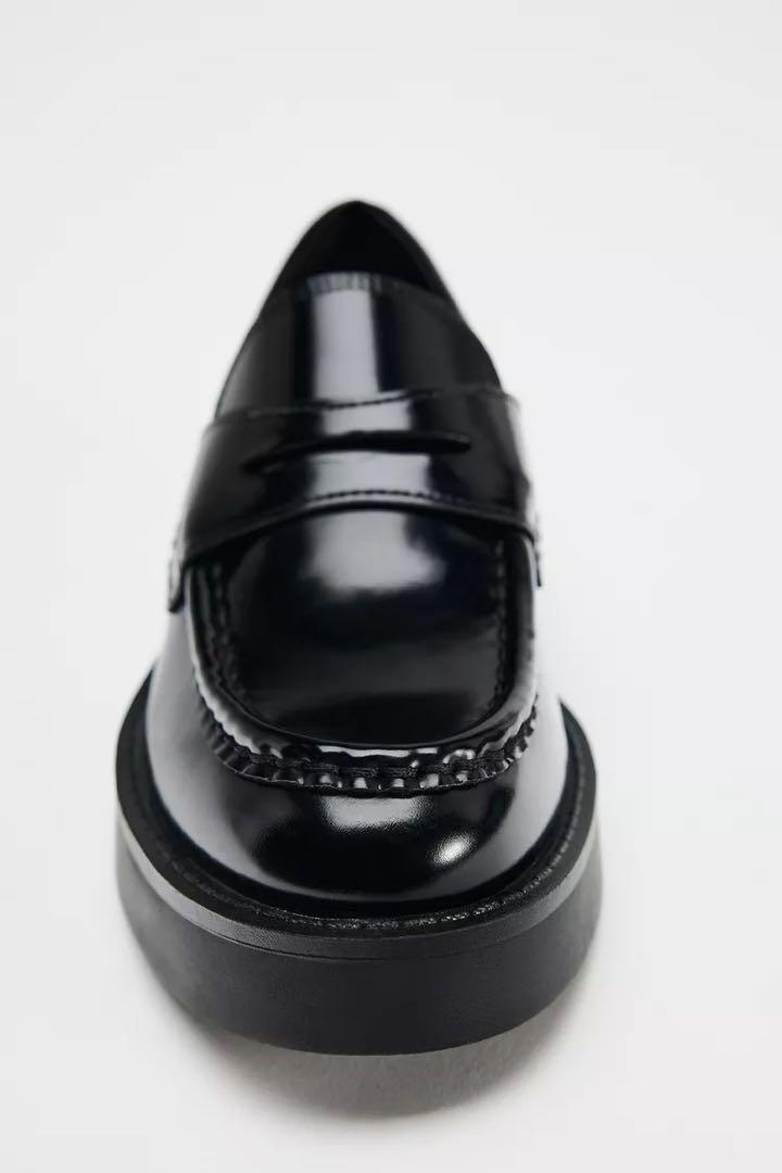 ZARA ザラ エナメルレザー風 ペニーストラップ ローファー 36 ZARA ザラ エナメルレザー風 ペニーストラップ ローファー 36