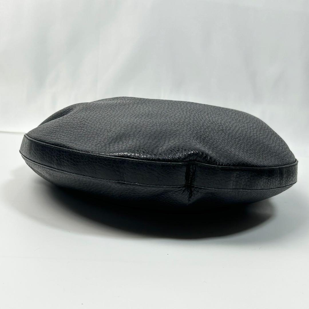 美品✨ ブルガリ 三日月型 本革 レザー ショルダーバッグ 鞄 ワンショルダー 美品✨ ブルガリ 三日月型 本革 レザー ショルダーバッグ 鞄 ワンショルダー