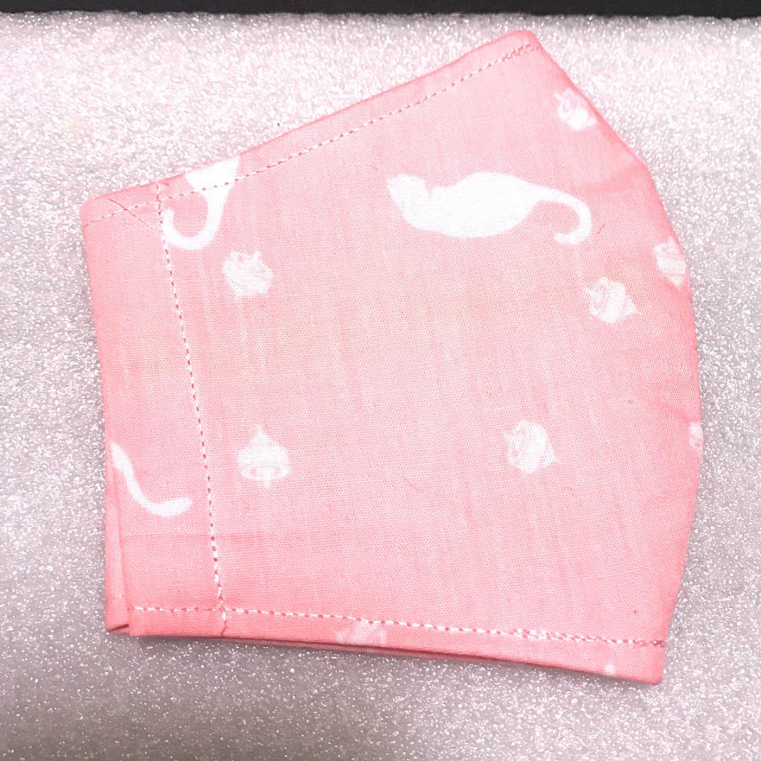 【猫柄淡いピンク色】ハンドメイド 大人用 立体 インナーマスク 手作り①