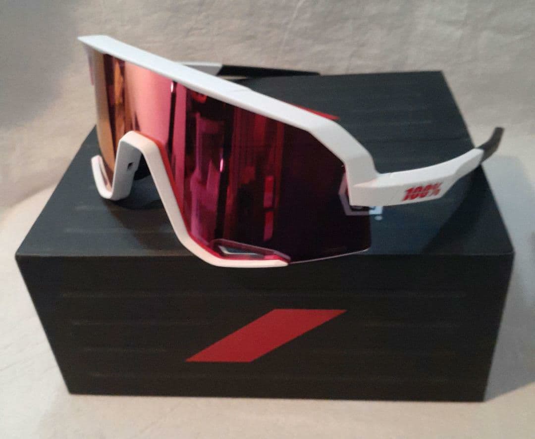 100% Slendale ホワイト レッドミラーレンズ ワンハンドレッド 100% Slendale ホワイト レッドミラーレンズ ワンハンドレッド