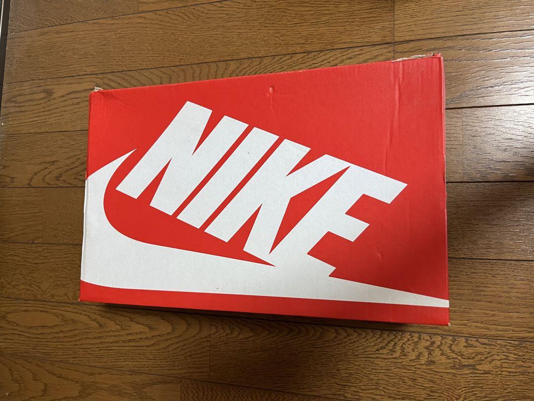 NIKE ウィメンズ コート レガシー リフト 25cm