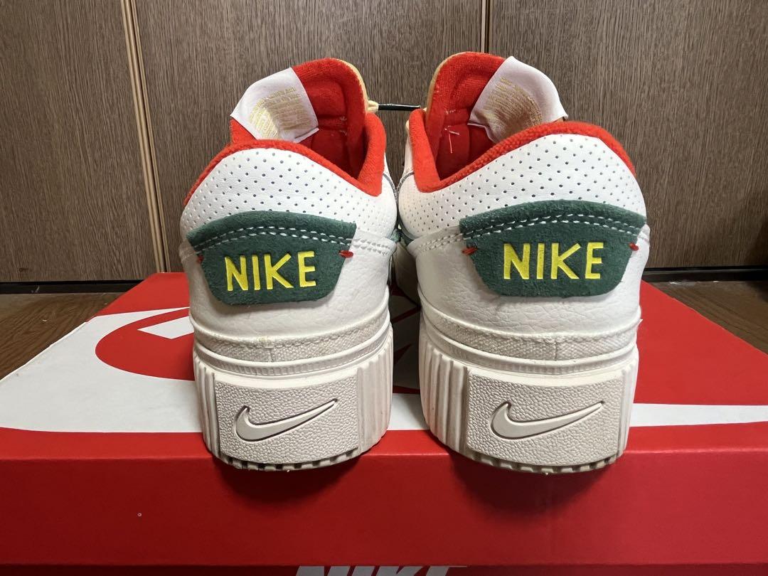 NIKE ウィメンズ コート レガシー リフト 25cm
