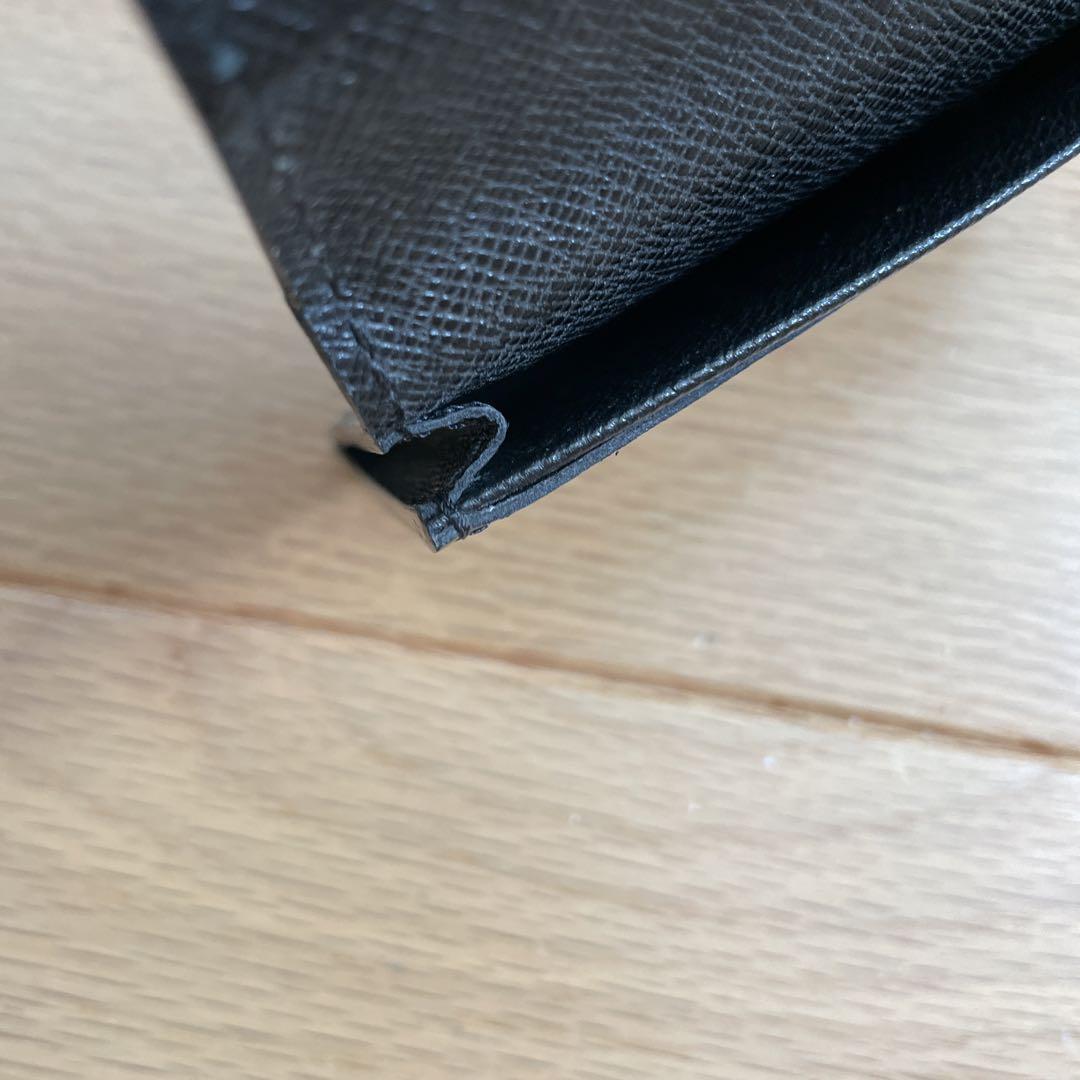 LOUIS VUITTON　ルイヴィトン  エピ 名刺入れ 黒