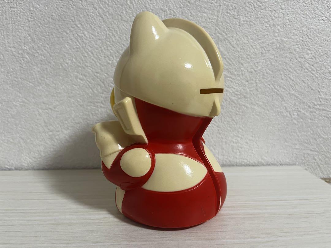 ウルトラマン招き猫貯金箱陶器