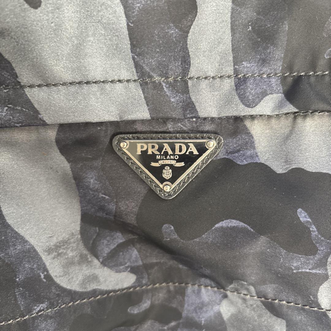 PRADA カモフラージュ ショルダーバッグ PRADA カモフラージュ ショルダーバッグ