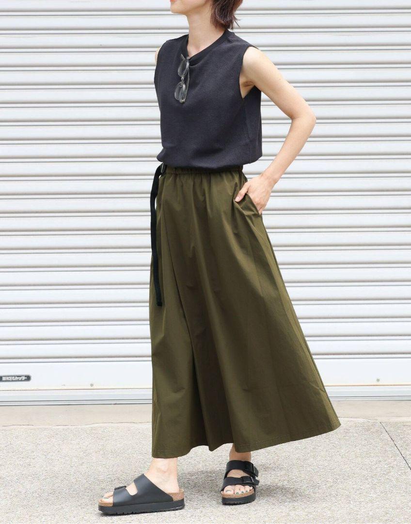サウザンドマイル　WAVE ADJUST SKIRT