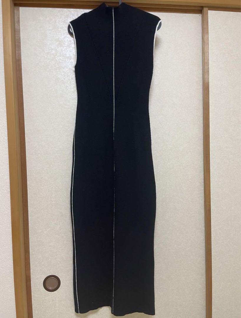 ラインリブニットワンピース