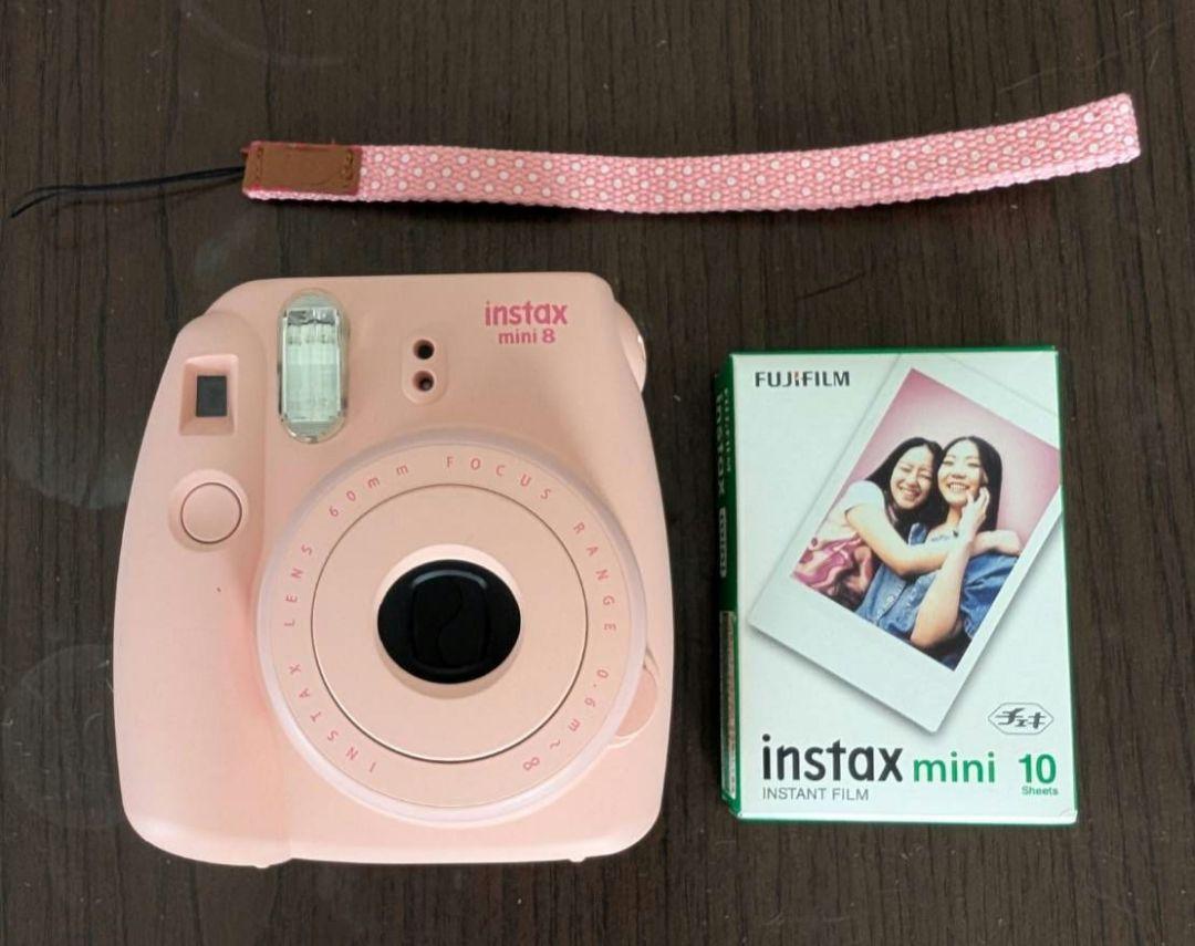 instax mini 8 チェキ 本体・フィルムセット - メルカリ