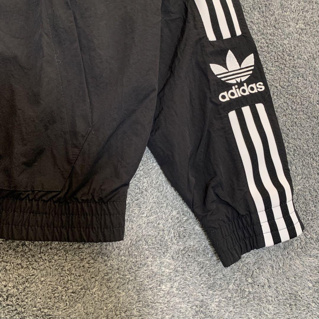 【即購入OK】adidas ナイロンジャケット　サイズM ブラック　トレフォイル
