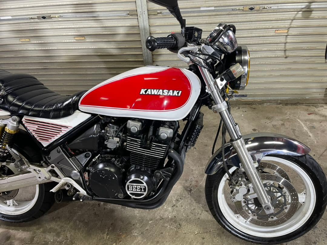 カワサキ ゼファーχ 実働 BEETバックステップ付タイヤバリ山ゼファー400 カワサキ ゼファーχ 実働 BEETバックステップ付タイヤバリ山ゼファー400