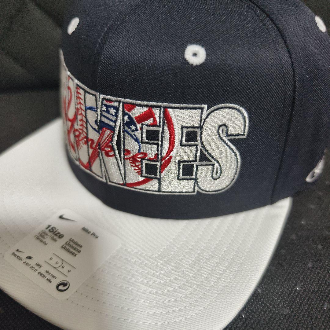 【新品】ナイキ × MLB ニューヨーク・ヤンキース キャップ（フリーサイズ）