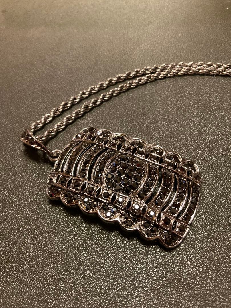 アンティーク調 ペンダントネックレス 6,880円