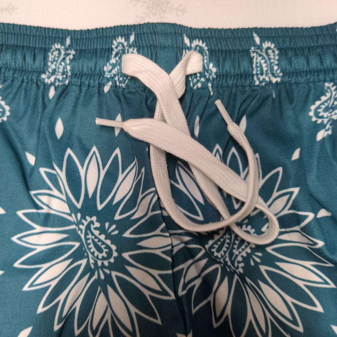 最旬トレンドパンツ バンダナプリント H&S ショーツ ハイド&シーク 未使用 GREEN XL パンツ