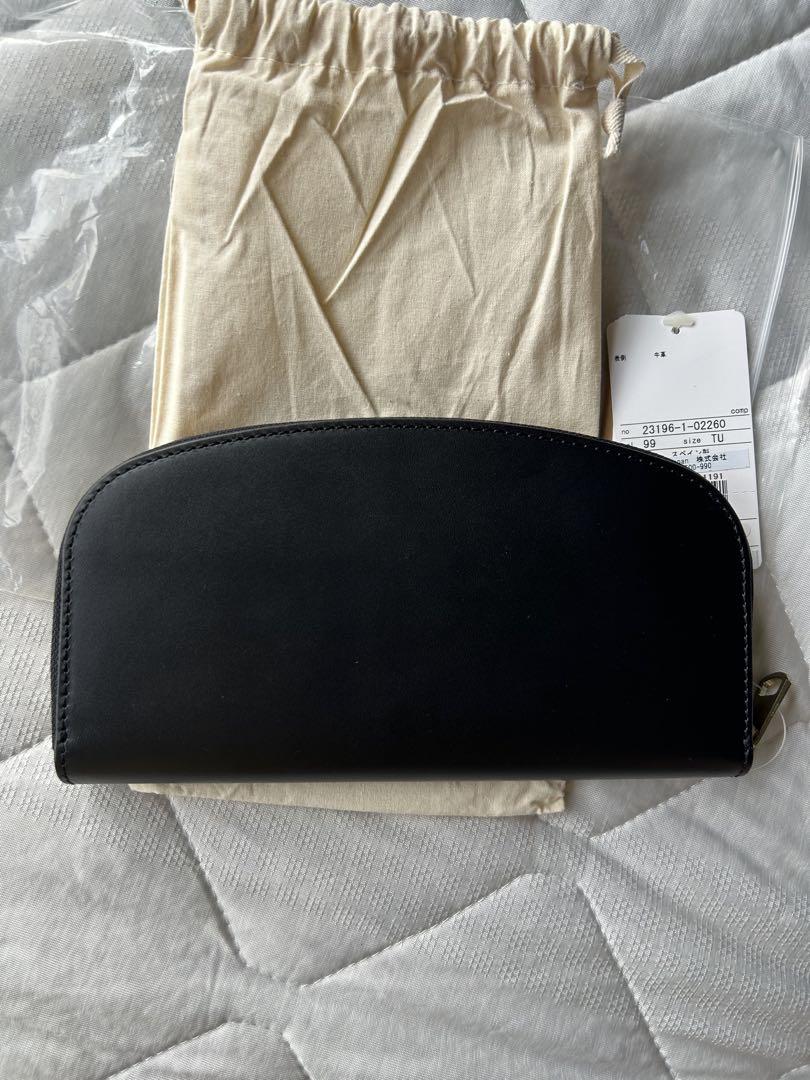 新品未使用A.P.C ウォレット 財布 ハーフムーン 黒 アーペーセー　ラウンド