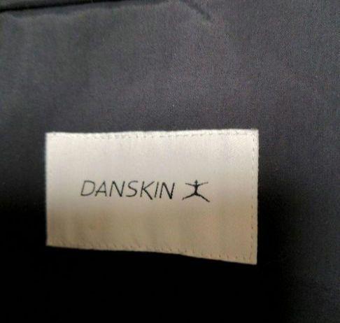 DANSKIN ダンスキン　ダウンジャケット　ダウンコート　アウター