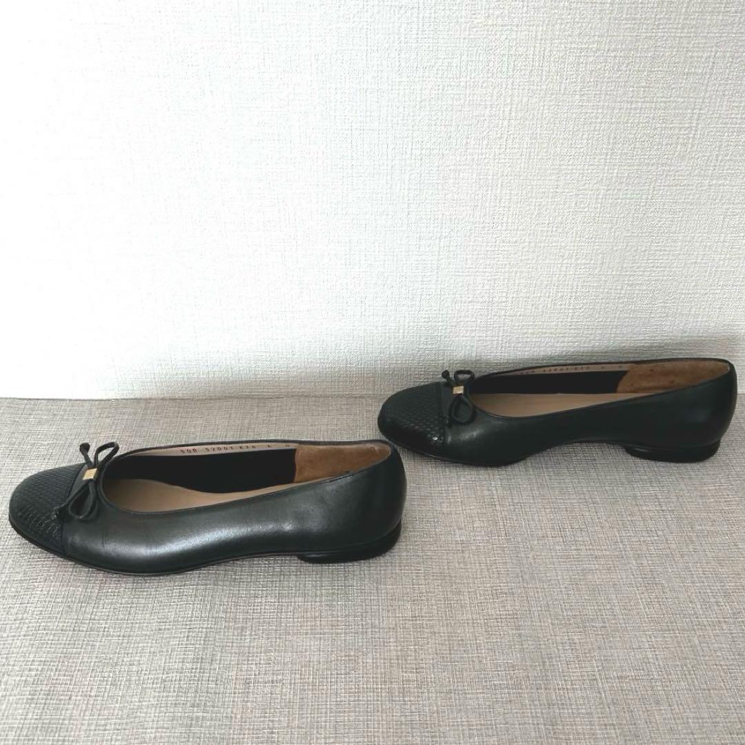 美品　フェラガモ　コンビ素材 バレエシューズ　黒　フラットパンプス