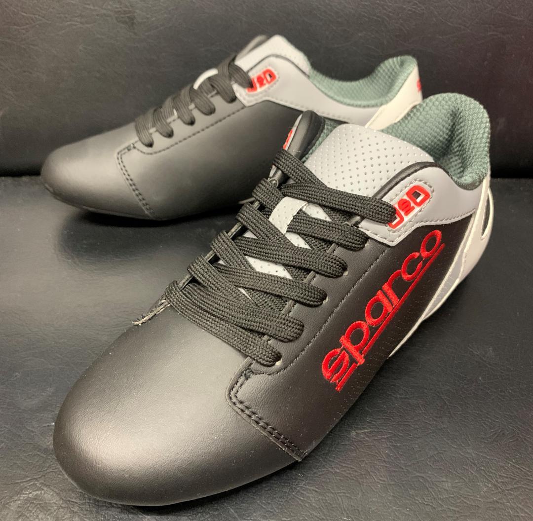 Sparco スポーツシューズ 黒/灰色/赤25センチ未使用品 Sparco スポーツシューズ 黒/灰色/赤25センチ未使用品