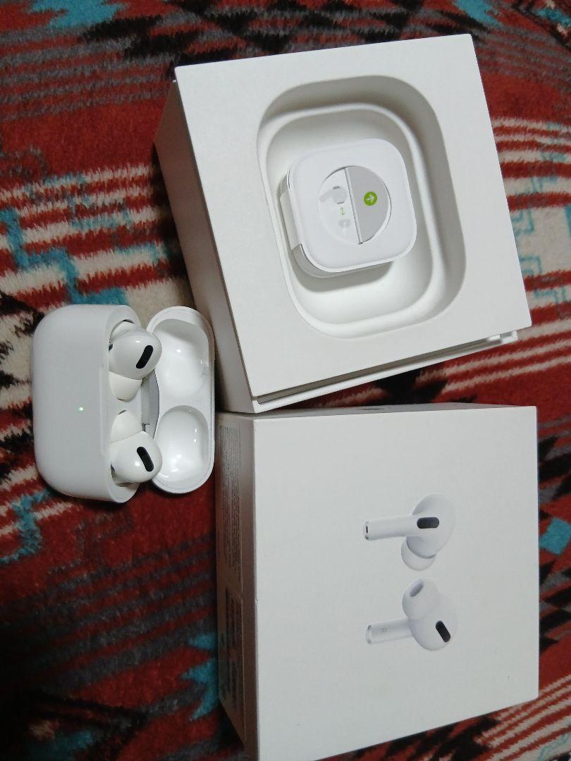 AirPods Pro ワイヤレス充電ケース付き