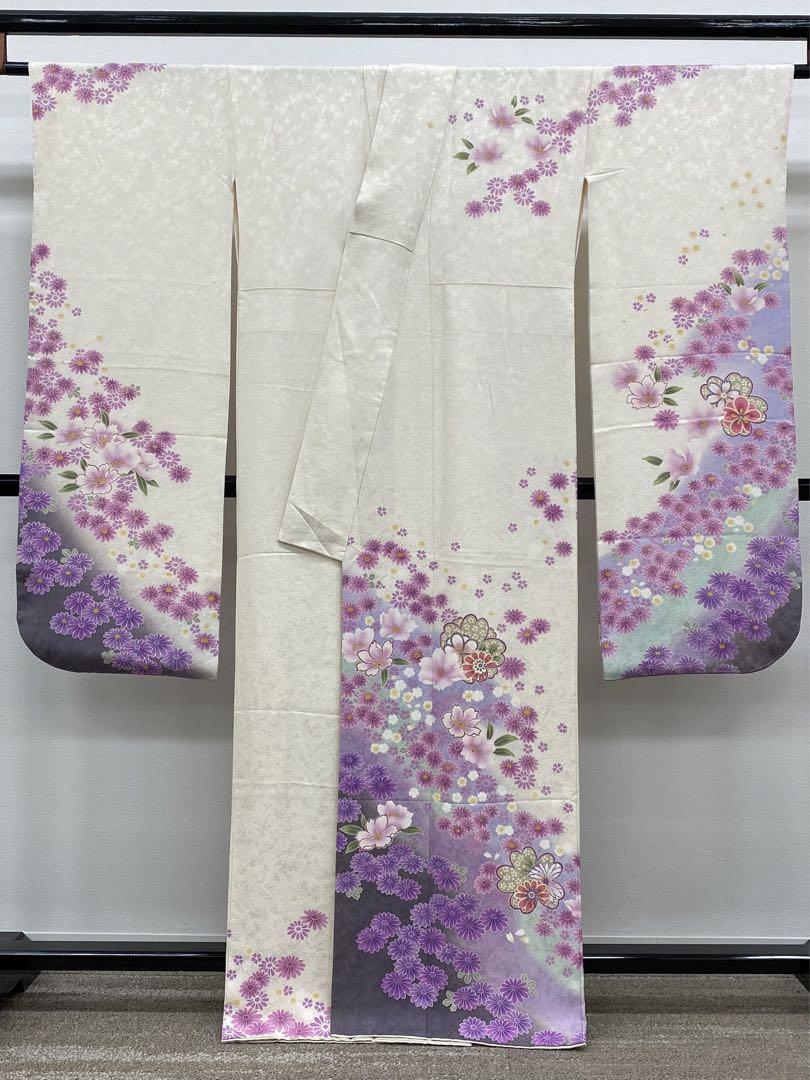 振袖 豪華 銀通し 金駒 金彩 紋意匠 身丈165cm 振袖 豪華 銀通し 金駒 金彩 紋意匠 身丈165cm 撥水加工済