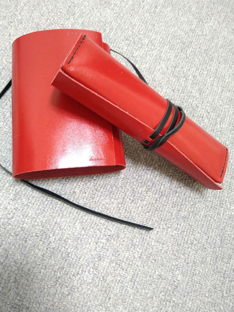 KAKURA　レッド レザー 筆箱、メモ調セット