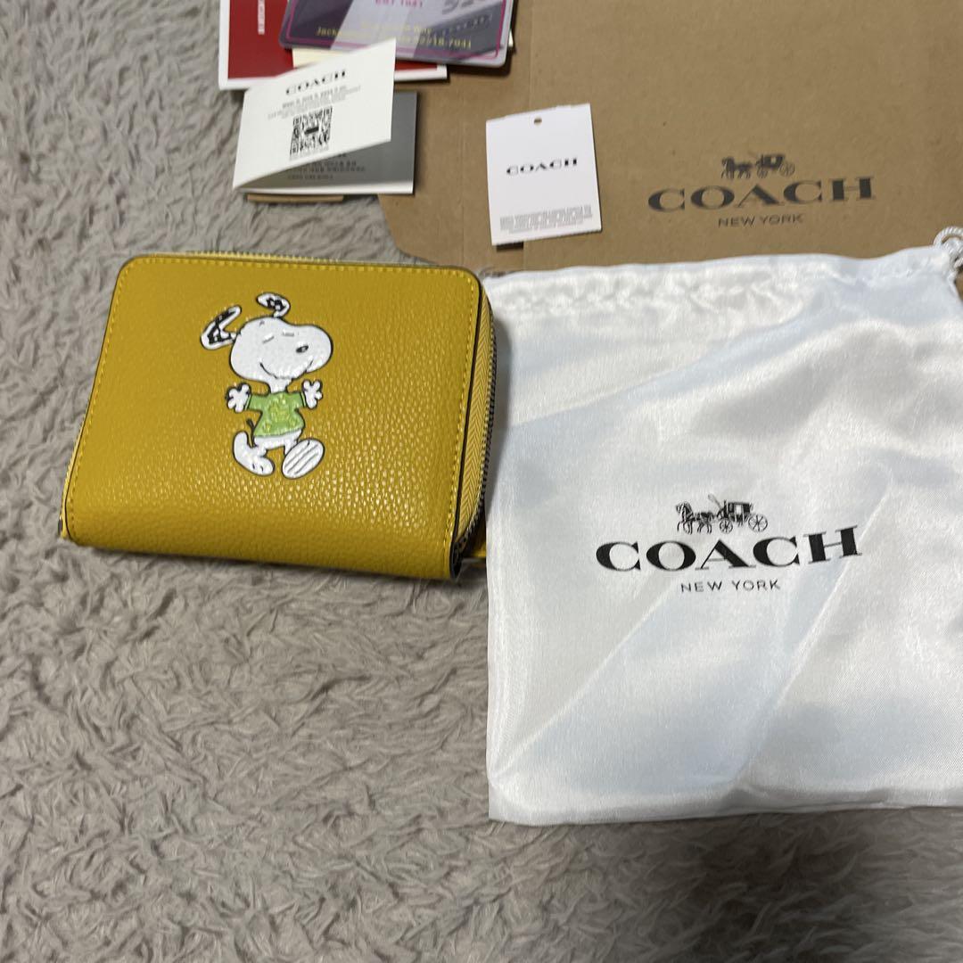 コーチ　スヌーピー　お財布