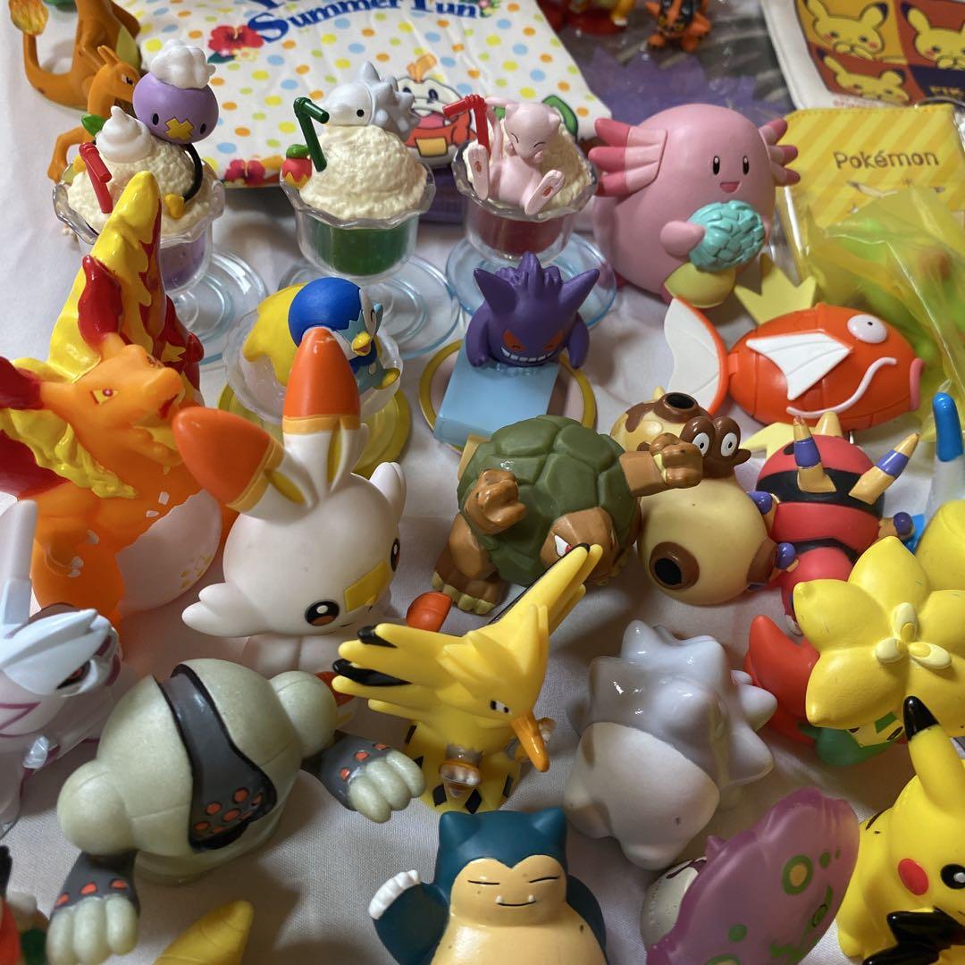 ポケモン グッズ 245点まとめ売り モンコレ くじ ポケモン グッズ 245点まとめ売り モンコレ くじ