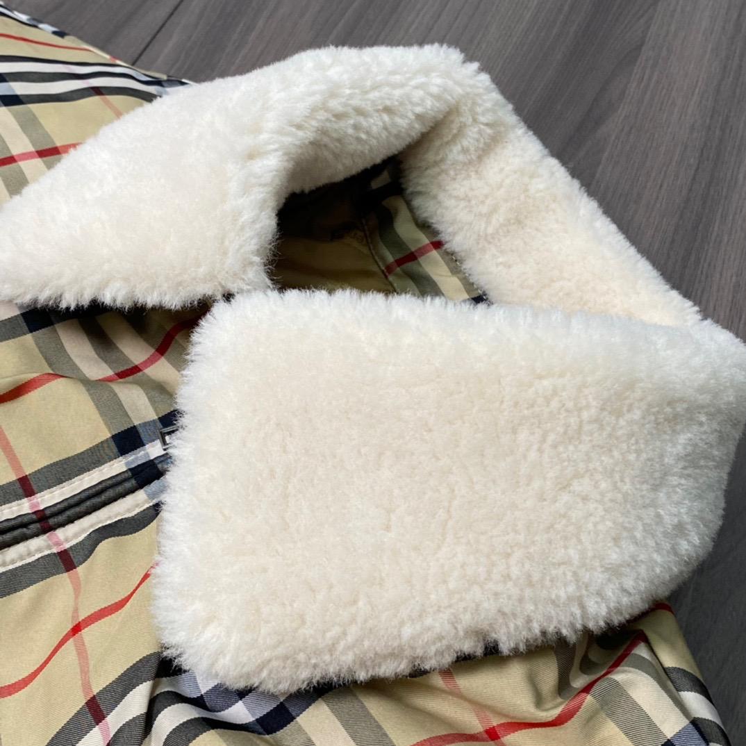 ジャケット・アウター Supreme Burberry Down Puffer Jacket