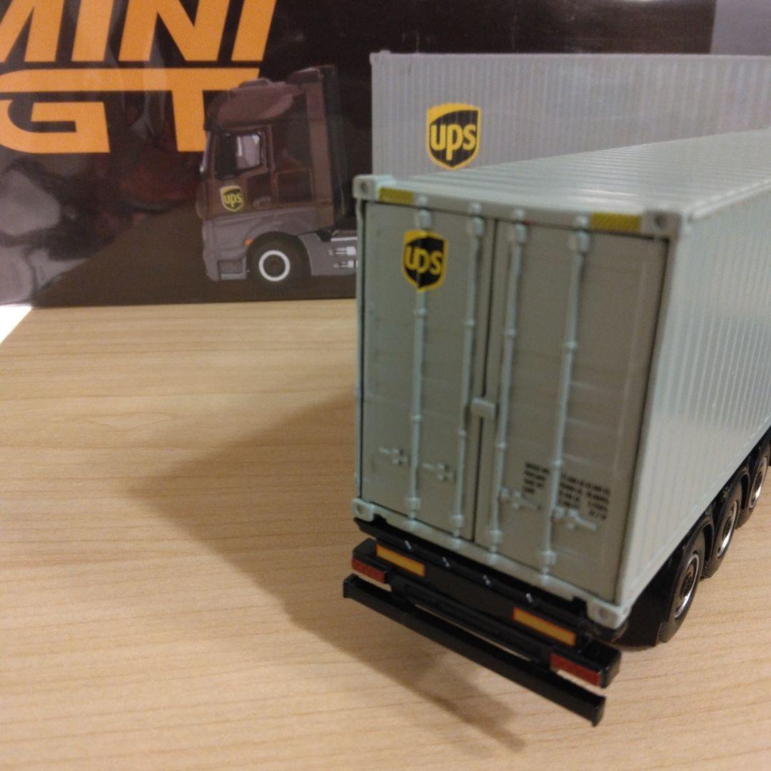 MINI GT Actros UPS　海上コンテナトレーラー　1/64