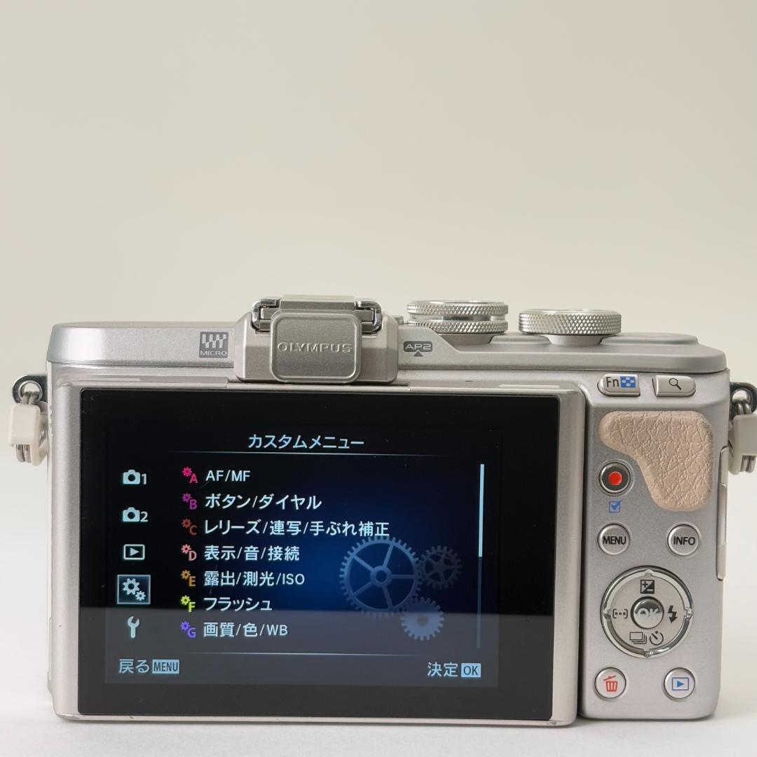 オリンパス ペン OLYMPUS PEN E-PL8　ボディ 819