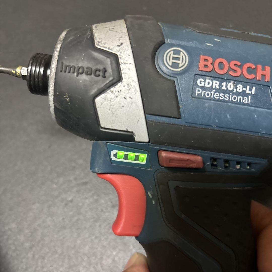 インパクトドライバー 10.8v