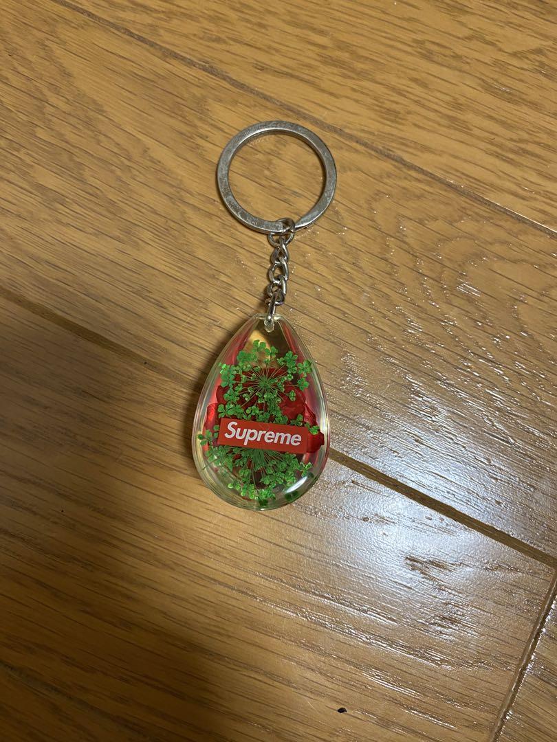 supreme tear drop rose キーホルダー