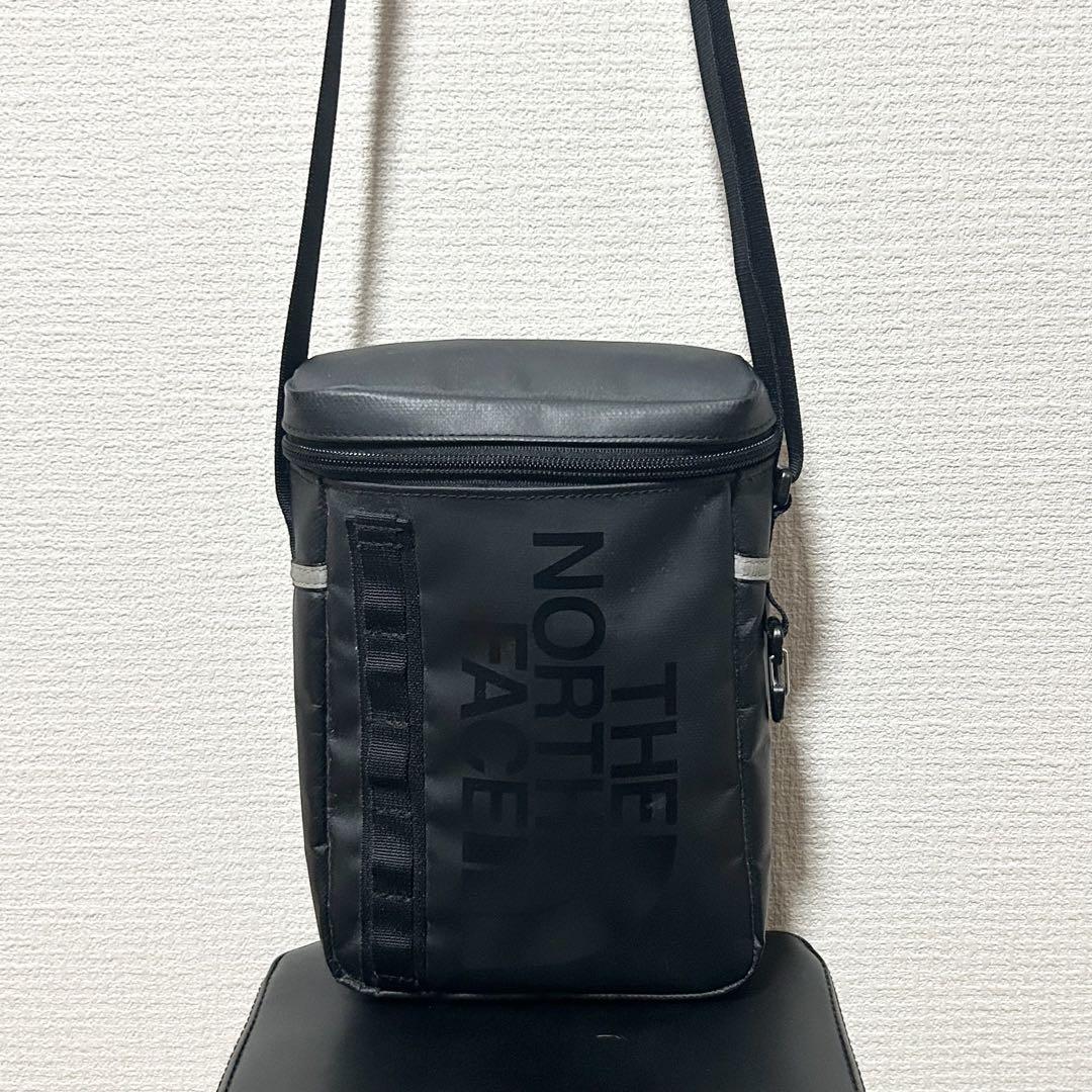 THE NORTH FACE　ノースフェイス　ショルダーバック　早い者勝ち