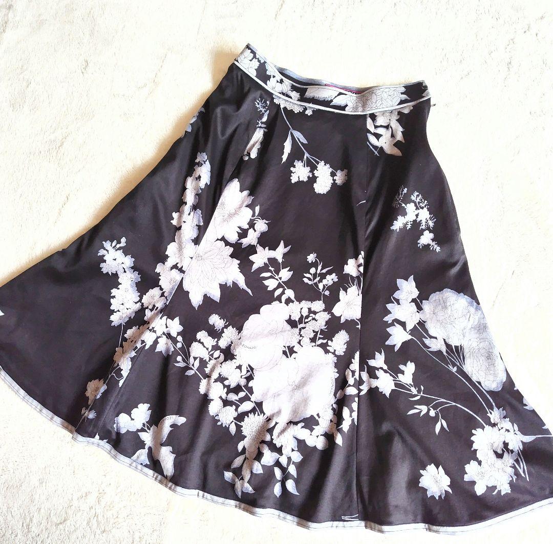 スカートセットアップ 黒×花柄