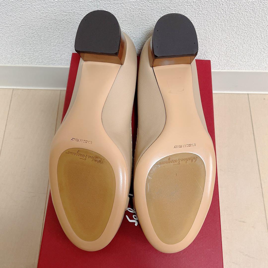 【新品】フェラガモ　ferragamo パンプス　靴　サンダル　23