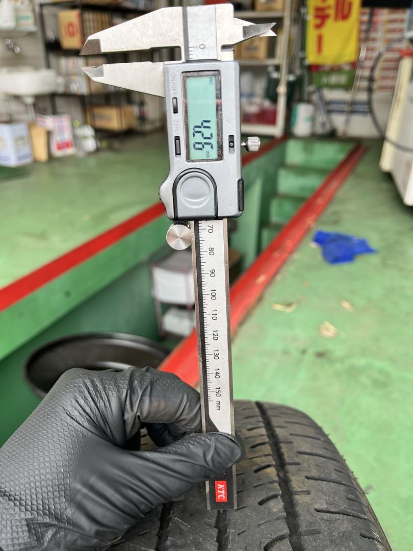 デリカD5 純正ホイールタイヤセット 225/55R18 GEOLANDAR