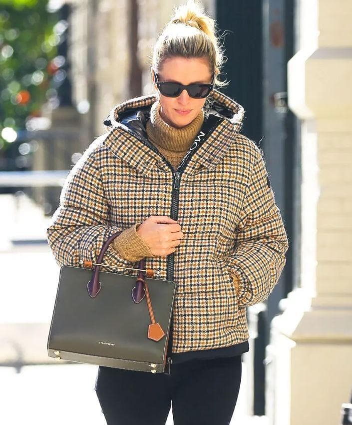 31万4600円 21AW モンクレール ダウンジャケット MONCLERXS SS MONCLER