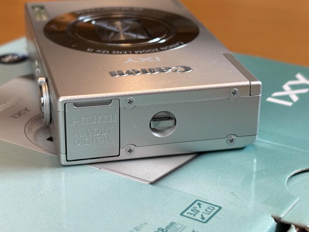CANON IXY 3 シルバー／完動品／SDカード・予備バッテリー付