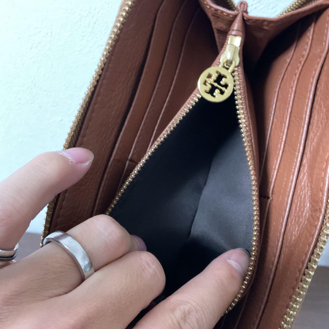 ☆開店セール☆ 小銭入未使用 美品 トリーバーチ レザー ジップコンチネンタル