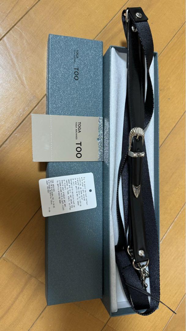 TOGA TOO  スマホストラップ