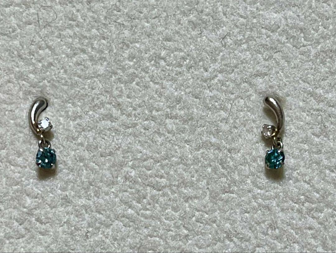 プラチナ(Pt900) ブルーダイヤモンド ピアス