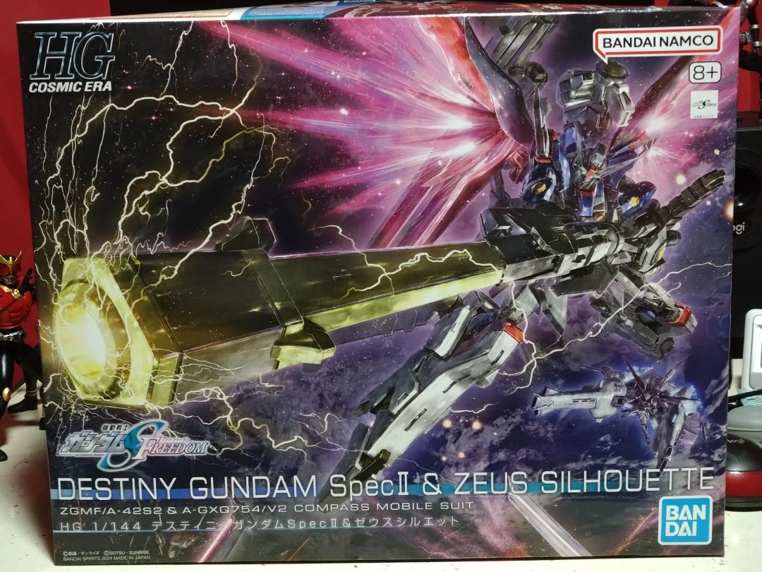 HG デスティニーガンダムSpecⅡ&ゼウスシルエット