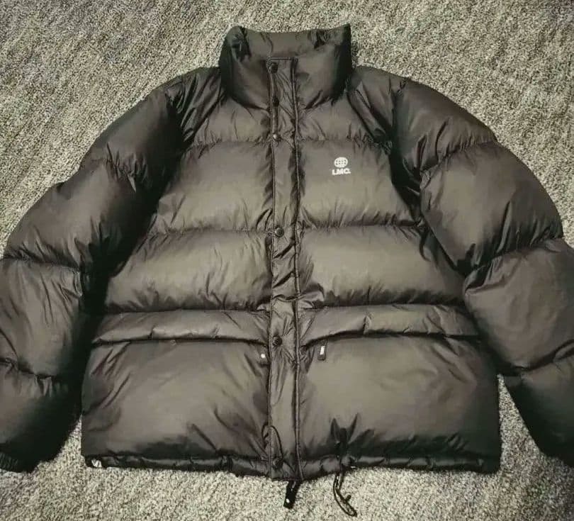 LMC ブラック×バックロゴ ホワイト×ブラック リバーシブル ダウン