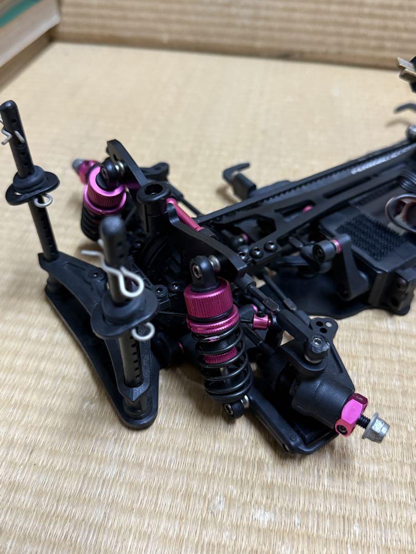 3 Racing シャーシ