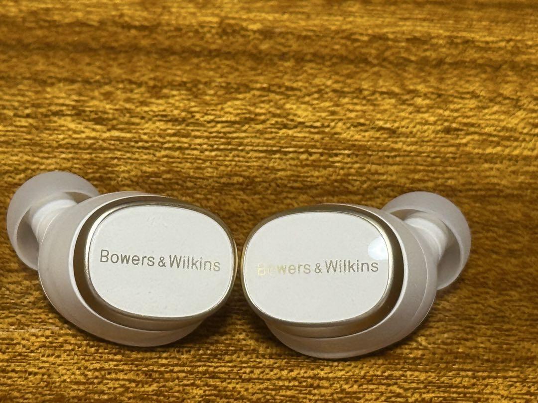 Bowers & Wilkins Pi8 ダブ・ホワイト
