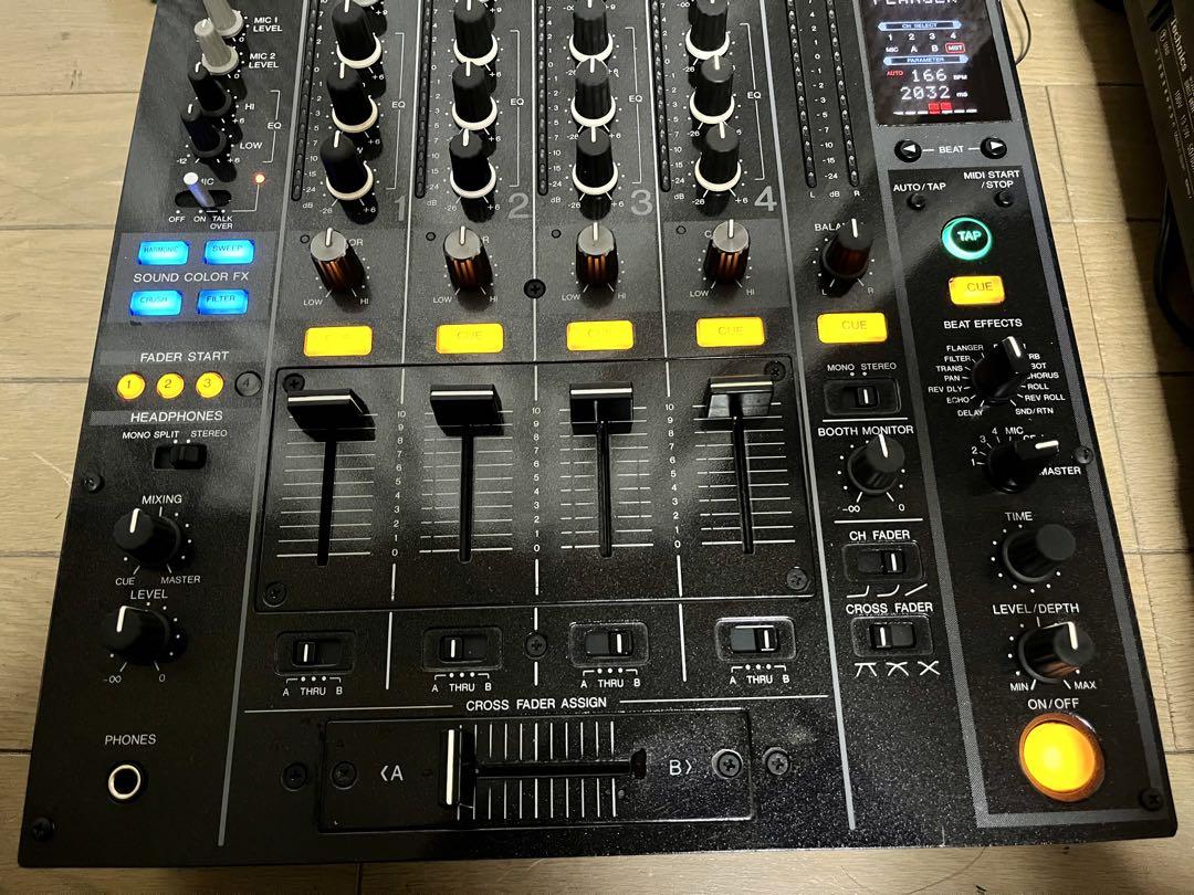 Pioneer DJ DDJ-800 Rekordbox DJ Controller — DJ TechTools