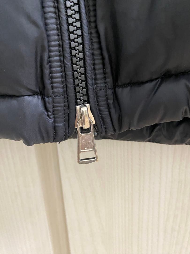 モンクレール ダウン ダブルワッペン ブラック TG2 モンクレール ダウン ダブルワッペン ブラック TG2