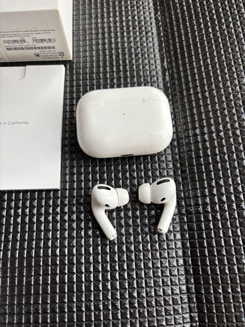 Apple純正　AirPods Pro 本体 （第一世代）