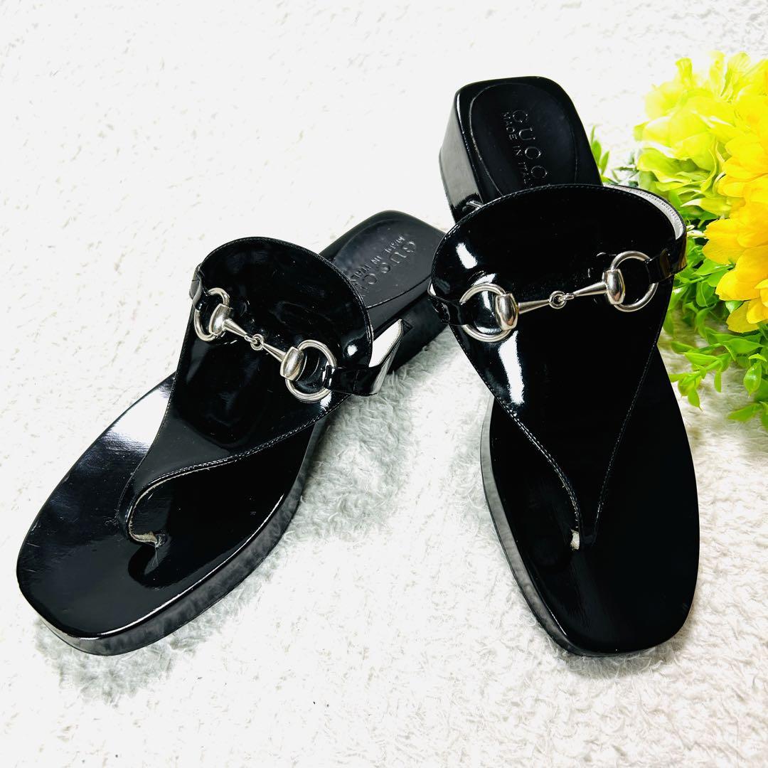 Gucci☆VIP価格 ホースビット ディテール トングサンダル GUCCI ホースビット トングサンダル エナメル ウッド - メルカリ